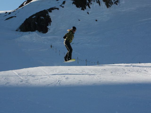 冬の娯楽の王様スキーを楽しむにはスキーツアーがお得